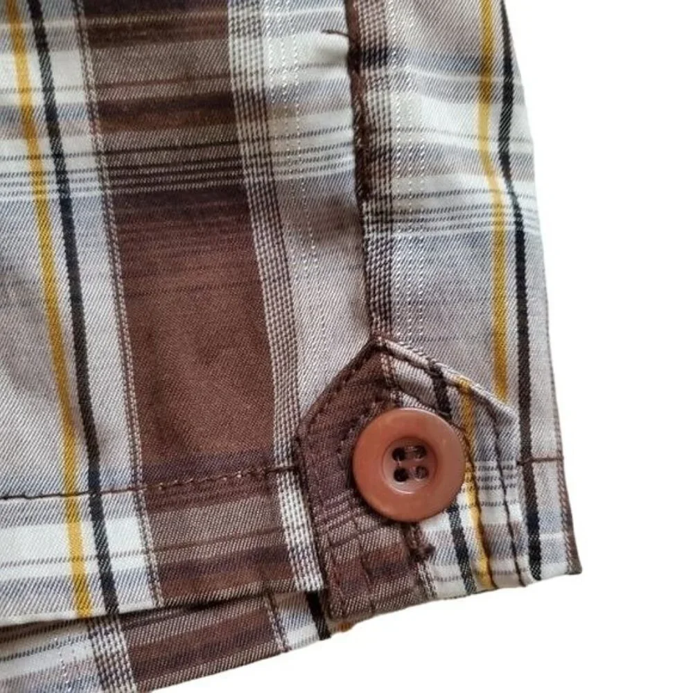 T & Y Fashion Plaid shorts womens size 0/XXS‎ brown/white color pockets button